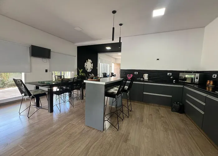 Casa Comoda Y Moderna